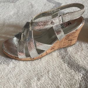 Silver wedges